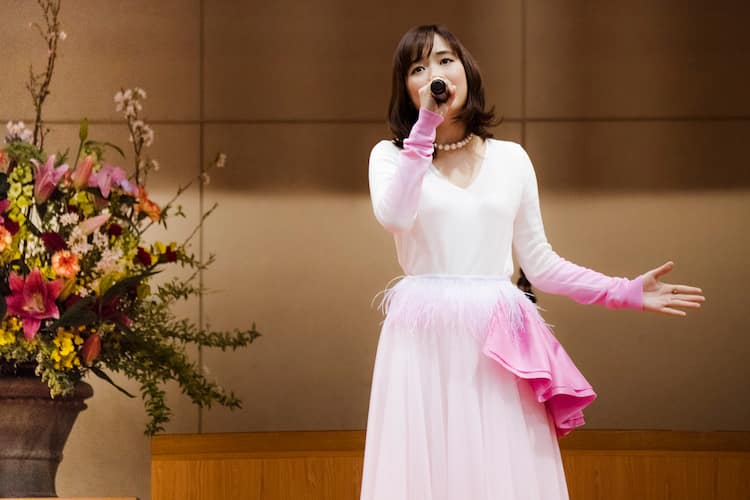 大原櫻子 卒業式でサプライズライブ 母校って母親みたいな存在 音楽ナタリー 大原櫻子 卒業式でサプライズライブ 母校って母親みたいな存在 音楽ナタリー