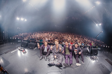 「TRICERATOPS "DINOSAUR ROCK'N ROLL 7"」3月18日公演の様子。（撮影:山本倫子）