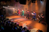 超特急（撮影：米山三郎[SignaL]）