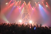 「BiSH NEVERMiND TOUR」ツアーファイナル公演の様子。