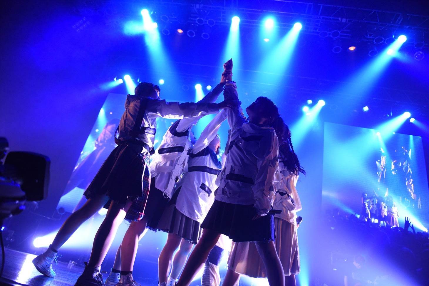 「BiSH NEVERMiND TOUR」ツアーファイナル公演の様子。