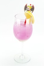 デーモン閣下と「スイーツパラダイス」のコラボメニュー「てふのやうにまひ」。