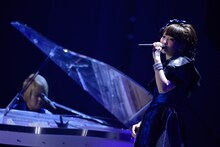fripSide「fripSide LIVE TOUR 2016-2017 FINAL in Saitama Super Arena-Run for the 15th Anniversary-supported by animelo mix」の様子。