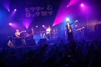 AUSTINES（Photo by Yosuke Kamiyama[SOUND SHOOTER]）