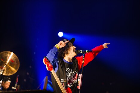 KENTA（Vo, B）（撮影：瀧本JON...行秀）