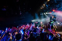 「孤独と逆襲～てえへんだ！底辺だ～ツアー」大阪・江坂MUSE公演の様子。（Photo by shinz）