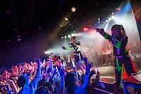 「孤独と逆襲～てえへんだ！底辺だ～ツアー」大阪・江坂MUSE公演の様子。（Photo by shinz）