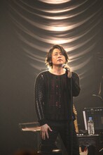 河村隆一（写真提供：R・K・M・FAMILY）