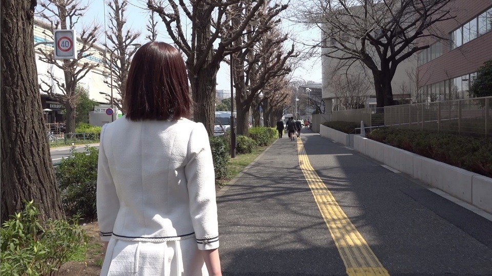 「乃木坂46からのお知らせ」のワンシーン。