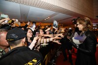 ファンとYOSHIKI。