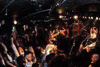 39degrees「グッバイバクツアー」東京・ 町田SDR公演の様子。（Photo by MASANORI FUJIKAWA）