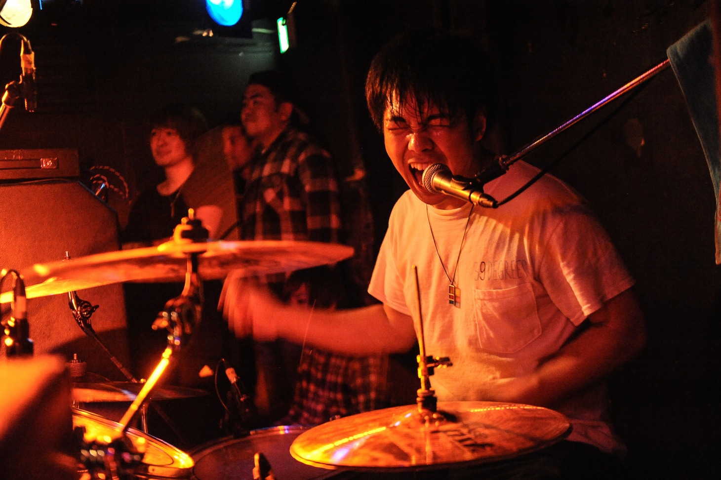 ワタナベバク（Dr, Cho / 39degrees）（Photo by MASANORI FUJIKAWA）