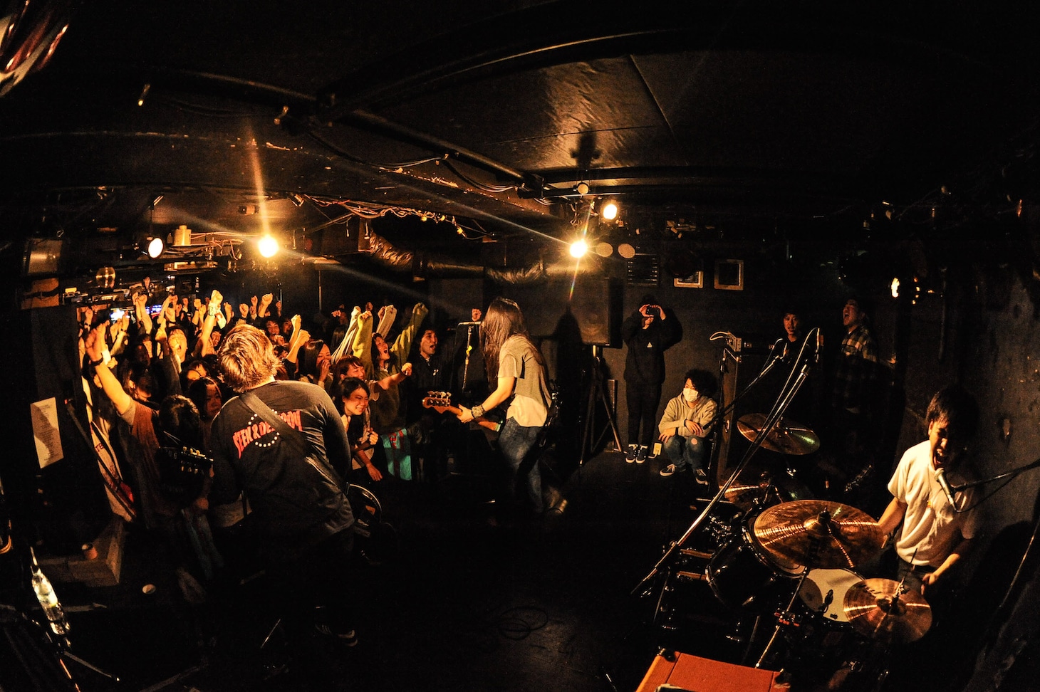 39degrees「グッバイバクツアー」東京・ 町田SDR公演の様子。（Photo by MASANORI FUJIKAWA）