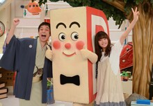 左から春風亭昇々、Pちゃん、藤原さくら。