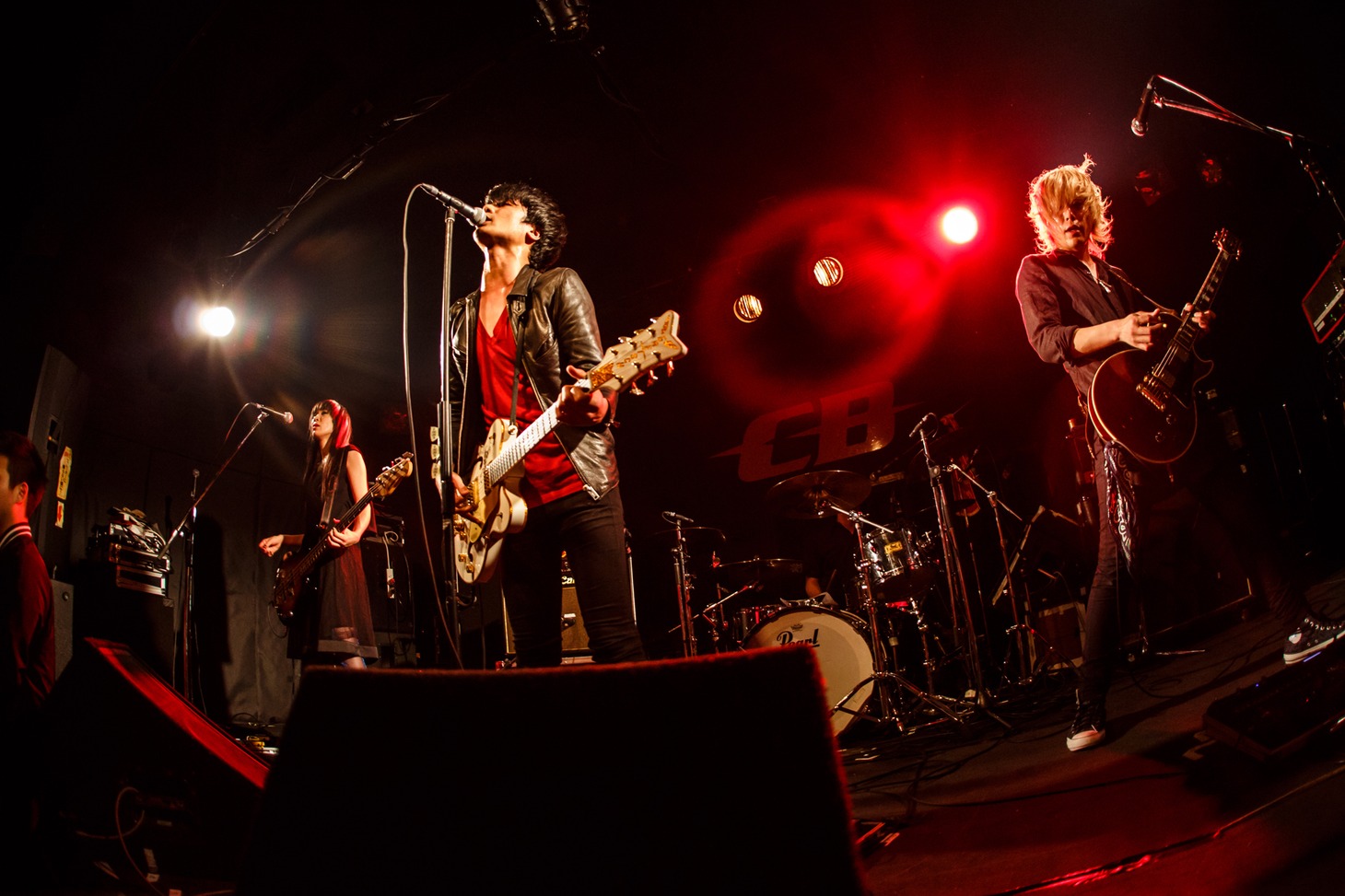 a flood of circle（Photo by chiyori）