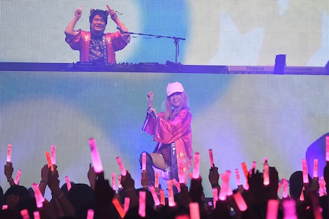 L.E.D.（奥）とPrim（手前）。