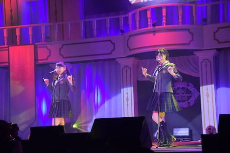 左から黒澤美澪奈、倉島颯良。