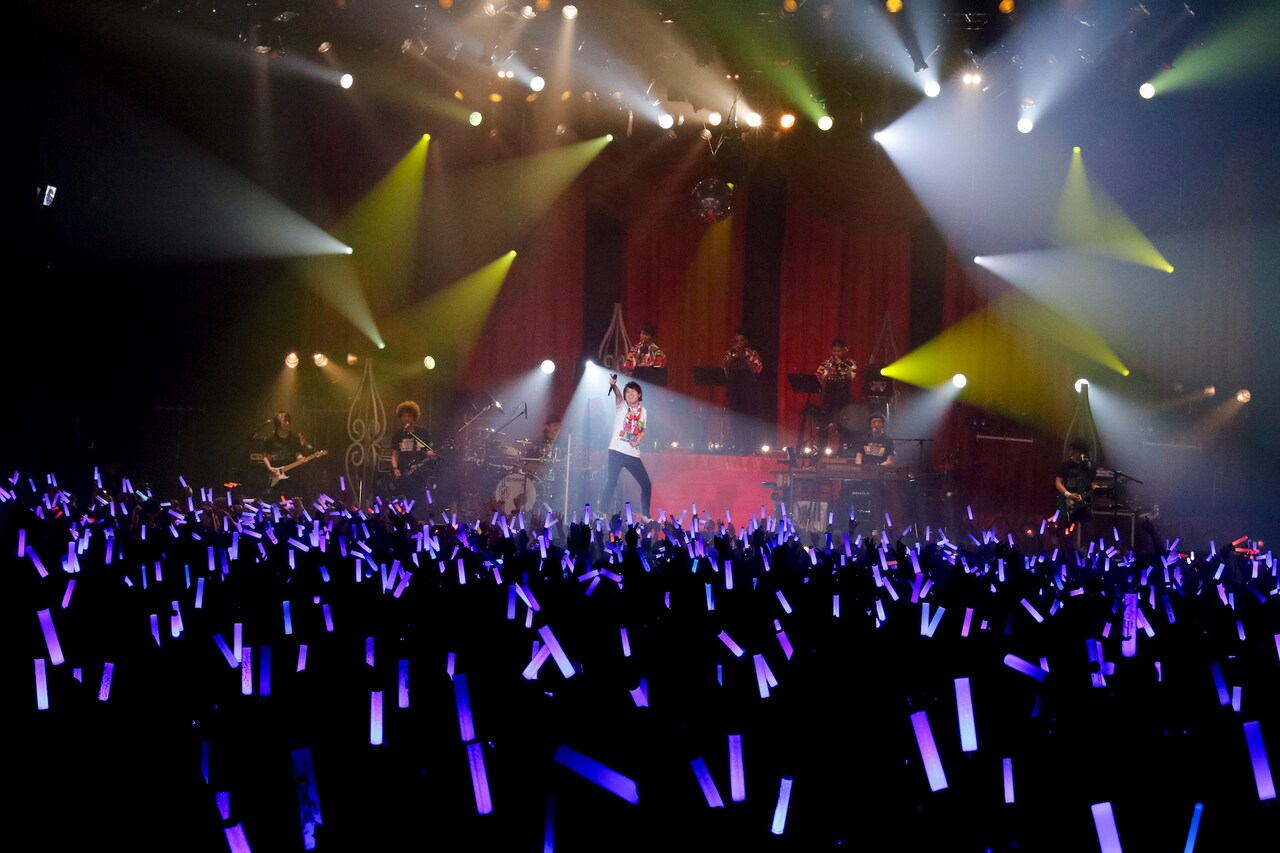 鈴村健一、デビュー記念日に10周年記念ライブ