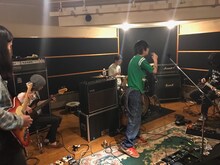 踊ってばかりの国の練習風景。