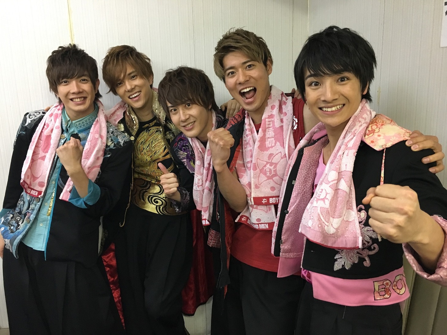 「社長が言ったから有言実行！ ボイメン47都道府県ツアー」岐阜公演のメンバー。左から田村侑久、水野勝、土田拓海、辻本達規、本田剛文。