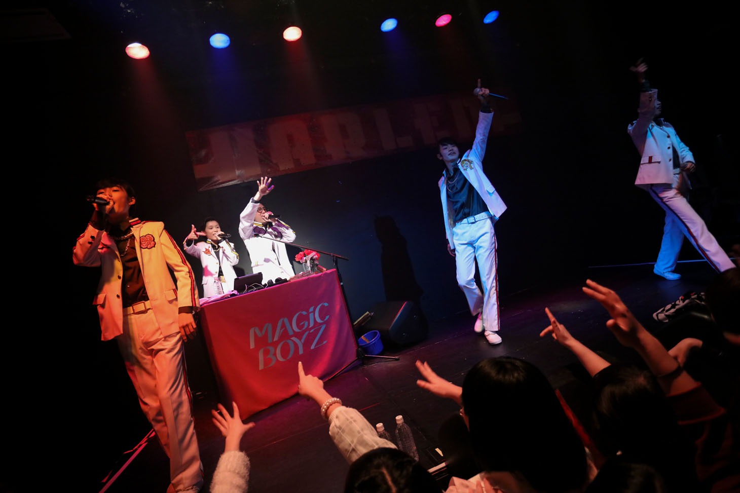 MAGiC BOYZ（Photo by Shigeo Kosaka）