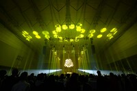 「Hilcrhyme 10周年記念特別公演『朱ノ鷺二〇一七』」の様子。