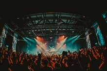 PassCodeのライブの様子。（写真提供：USM JAPAN）