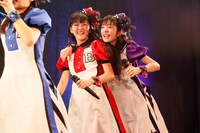 上田理子と瀬田さくら。（撮影：濱本英介）