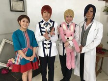 左からIMALU、神生アキラ、榊原タツキとコンスタンティン、九瓏ケント。 (c)テレビ朝日