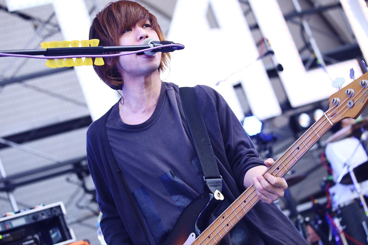 首藤義勝（Vo, B）（撮影：後藤壮太郎）