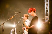 04 Limited Sazabys「日本武道館ワンマンライブ」の様子。（写真提供：日本コロムビア）
