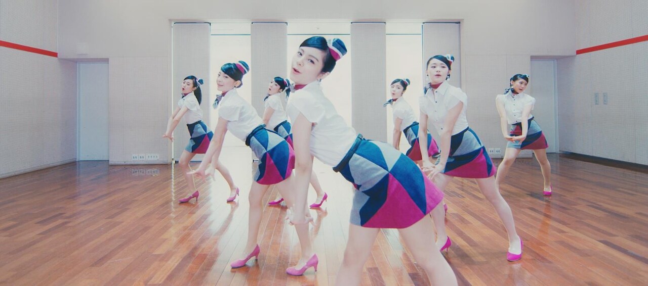 NGT48「純情よろしく」ミュージックビデオのワンシーン。