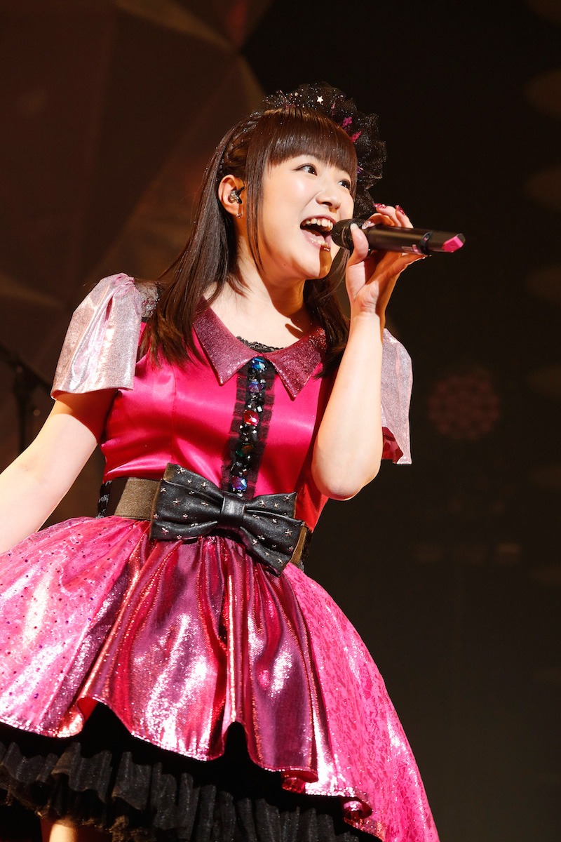 新谷良子