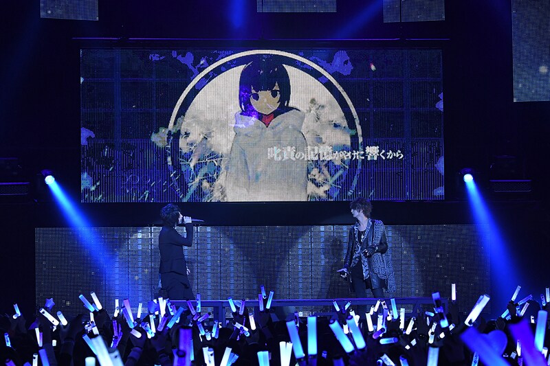 人気画像1位は「luz、そらまふら8人豪華共演『XYZ TOUR』で観客を至高の夜へ」より、左からそらる、luz。（撮影：岡本麻衣）