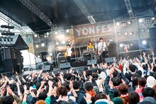 EVERLONG（撮影：上山陽介）