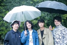 THEラブ人間。左端がツネ・モリサワ（Key）。