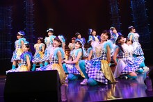 3B junior「3B junior 春の全力レビュー 2017 遥かなるアポロンの彼方へ」東京・EX THEATER ROPPONGI公演の様子。