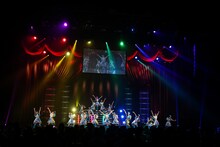 3B junior「3B junior 春の全力レビュー 2017 遥かなるアポロンの彼方へ」東京・EX THEATER ROPPONGI公演の様子。