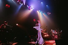 昨日4月1日の「Chara "Naked & Sweet Soul Session"」東京公演の様子。（撮影：山田智和）