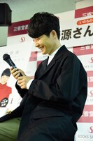 星野源。2017年4月に行われた「いのちの車窓から」発売記念トークイベントより。