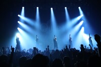 「Q'ulle Live tour 2017 『Re:birth』」東京・TSUTAYA O-EAST公演の様子。（写真提供：エイベックス）