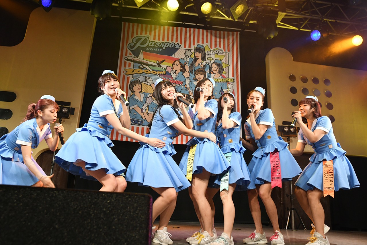 PASSPO☆「PASSPO☆歌って踊って奏でるツアー」duo MUSIC EXCHANGE公演第2部の様子。（撮影：古川朋久）