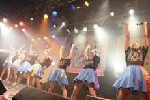 PASSPO☆「PASSPO☆歌って踊って奏でるツアー」duo MUSIC EXCHANGE公演第2部の様子。（撮影：古川朋久）