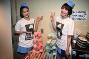 左から安斉奈緒美、藤本有紀美。（撮影：古川朋久）