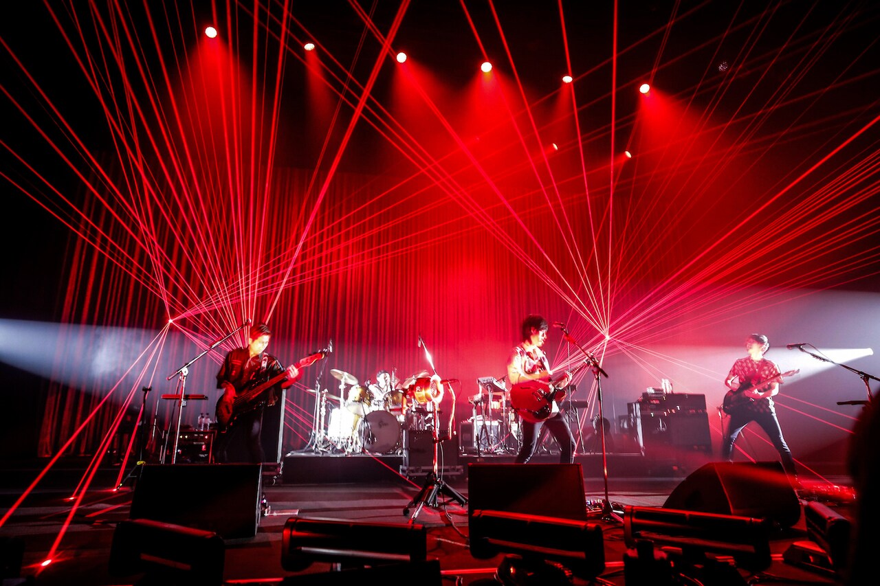 NICO Touches the Walls、サポート浅野尚志と好き放題パフォーマンス