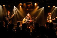 Anly（Photo by HAJIME KAMIIISAKA）