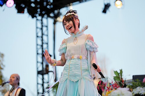 「水樹奈々 出雲大社御奉納公演~月花之宴~」のワンシーン。(撮影:上飯坂一)