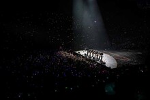 防弾少年団の北米公演の様子。