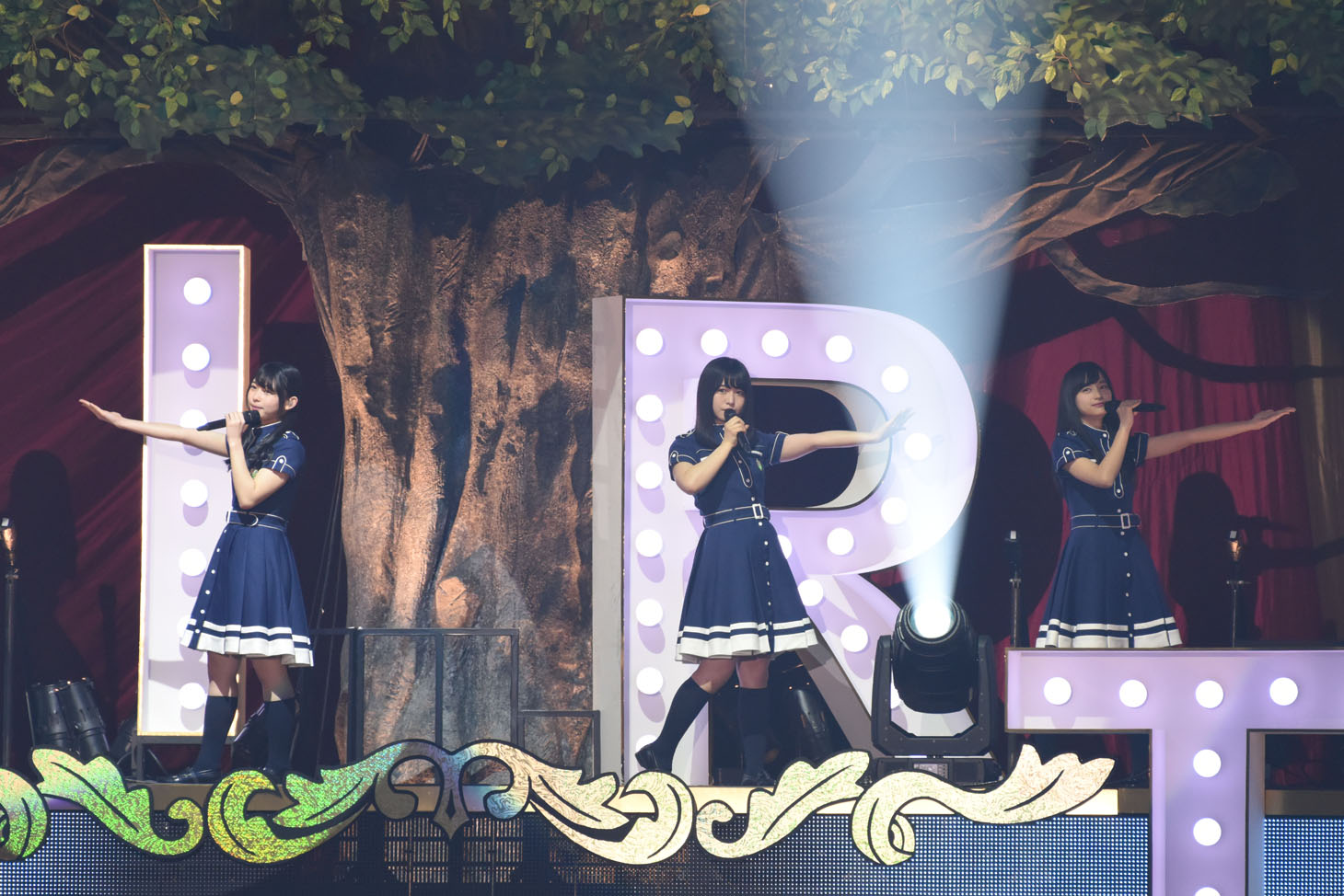 けやき坂46