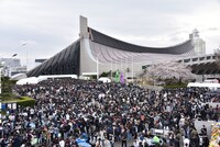 開場直前の国立代々木競技場第一体育館。